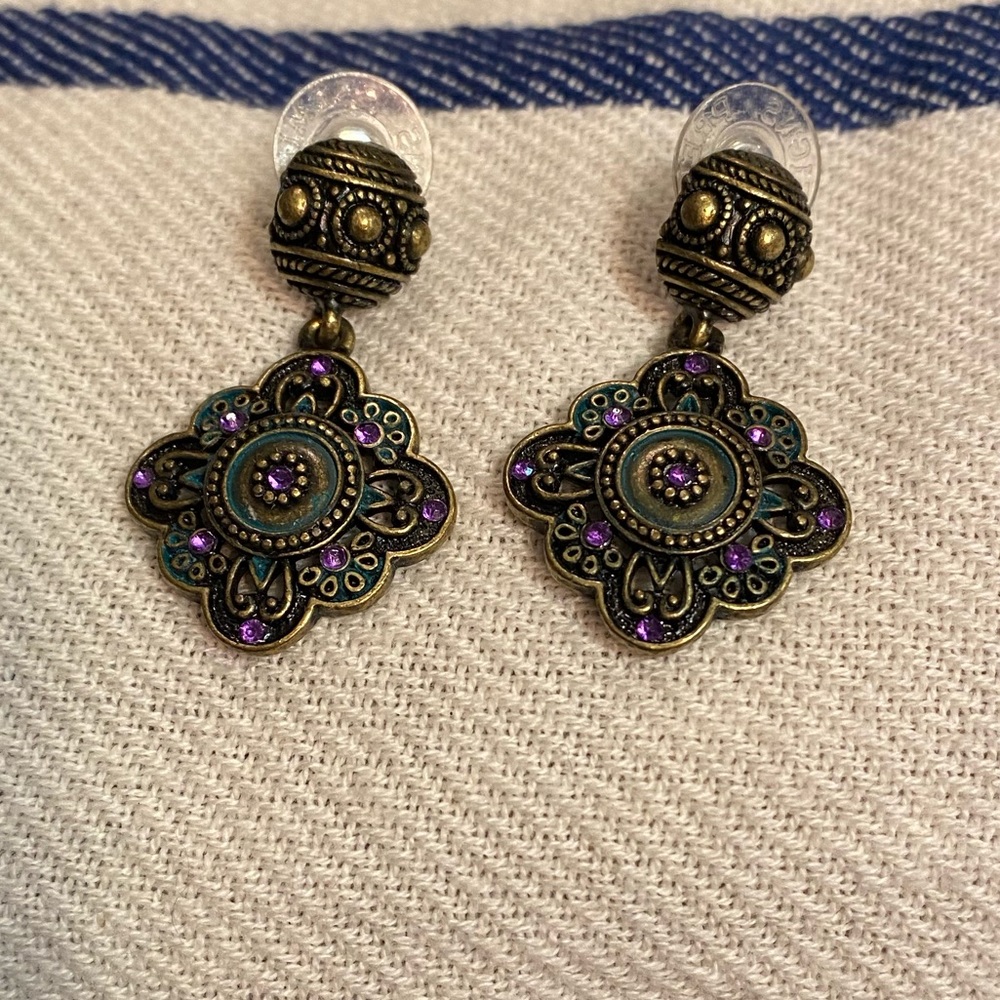 Premier Design Retro Earrings!!